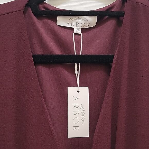Arbor Naples Wrap Dress in Maroon / Burgundy  / Bordeaux - Picture 11 of 11